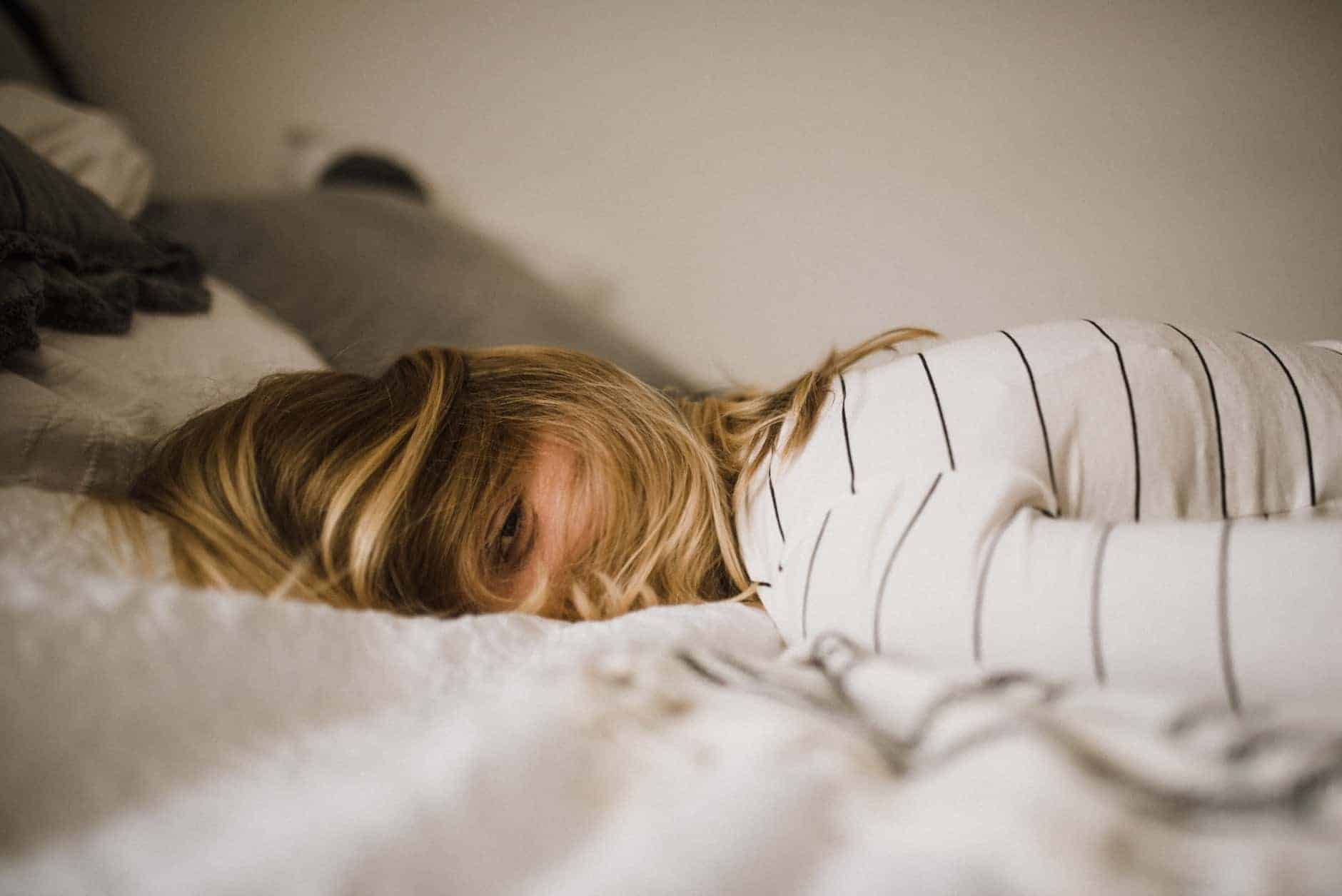 Why-Buying-a-Bed-In-store-Is-Always-Best Why-Buying-a-Bed-In-store-Is-Always-Best